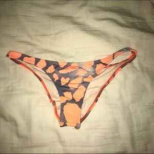 Pakaloha Peach Giraffe Puamana Ruched Bottoms