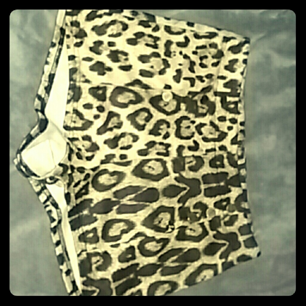 High wasted shorts