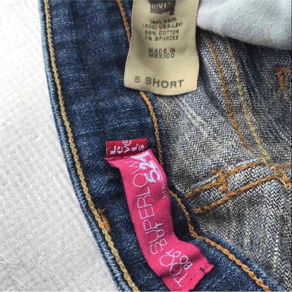 Levi's 524 Juniors Bootcut Jeans Size 5 Short - Picture 4 of 4