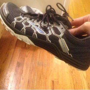 Brooks track spikes