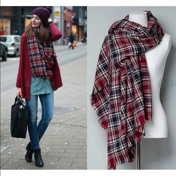 Accessories - ❤Oversized Tartan Scarf❤LAST ONE