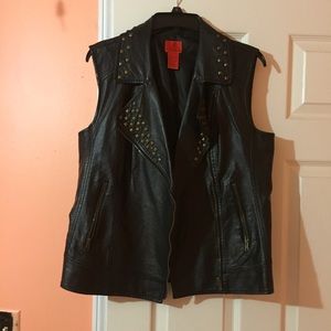 V Cristina leather vest