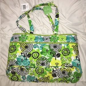 BRAND NEW VERA BRADLEY TOTE BAG