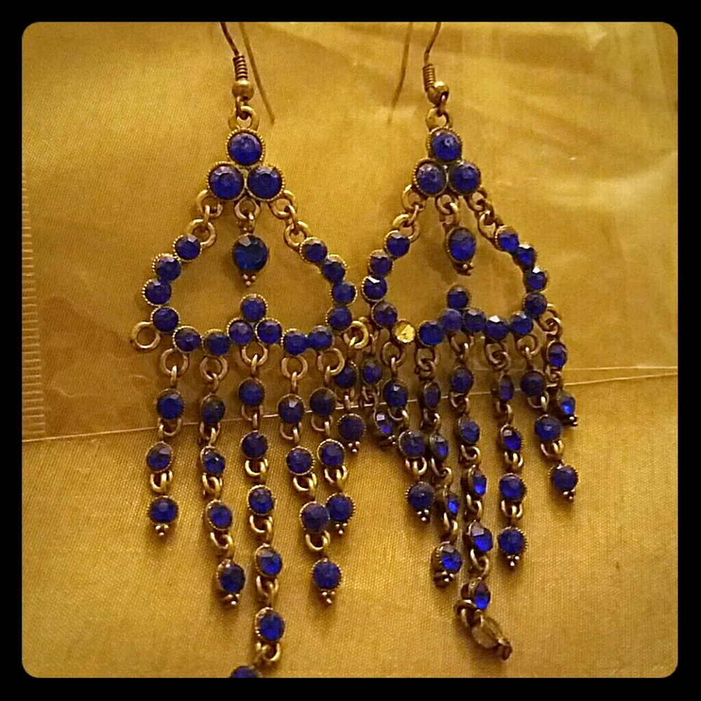 Heart shaped Pave Blu Earrings