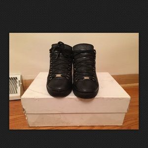 Black Balenciaga size 9