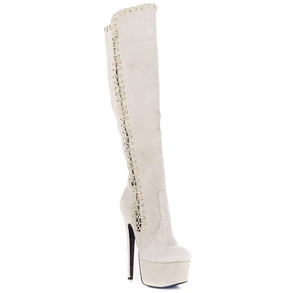 Croix white suede boots by London trash - Picture 2 of 5
