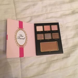 Too faced mini palette