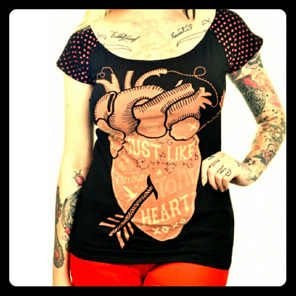 Corset Back Raglan Heart Tee