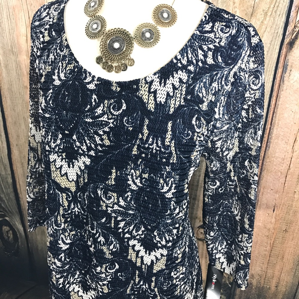 Style&Co- Printed Scroll Top - Picture 2 of 4