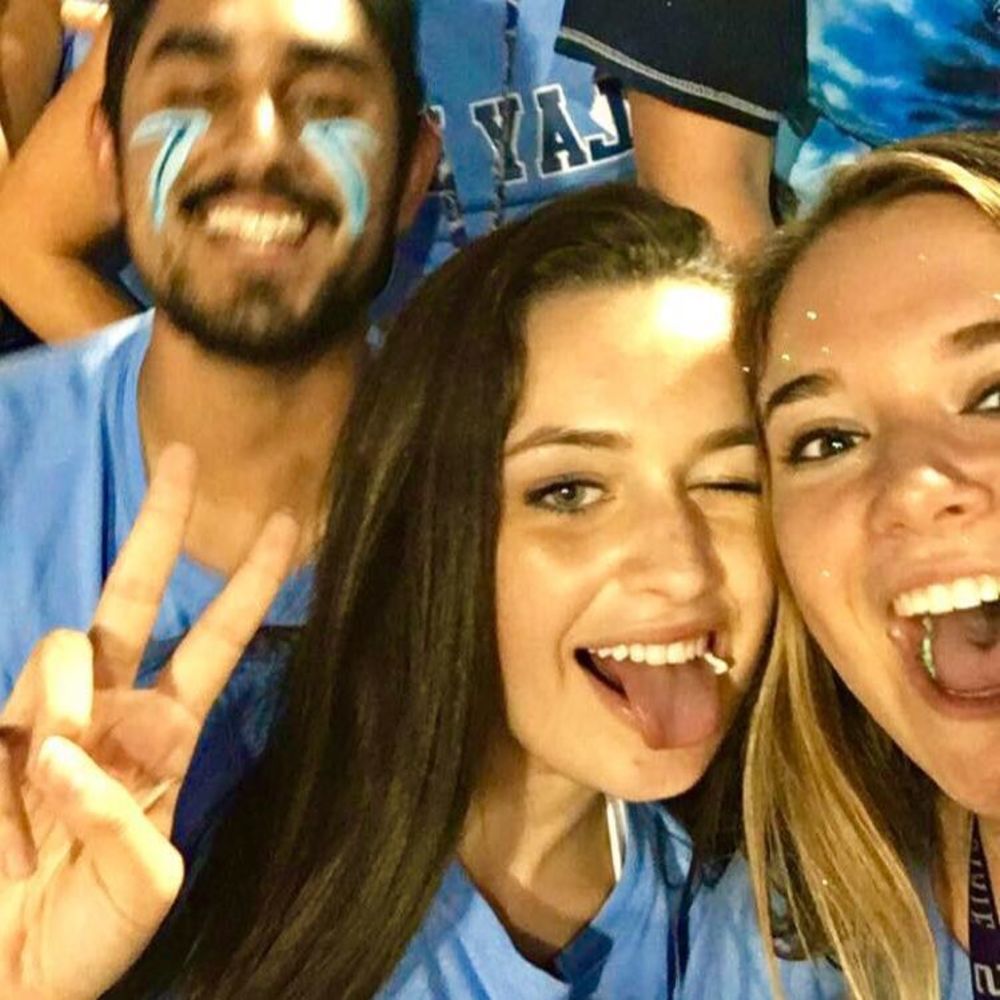 Meet your Posher, Chloe