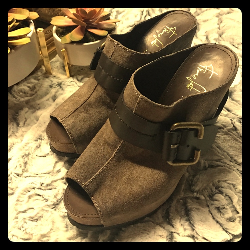 Brown Franco Sarto wedges, size 8.5