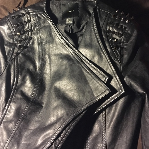 Jacket - Picture 3 of 3
