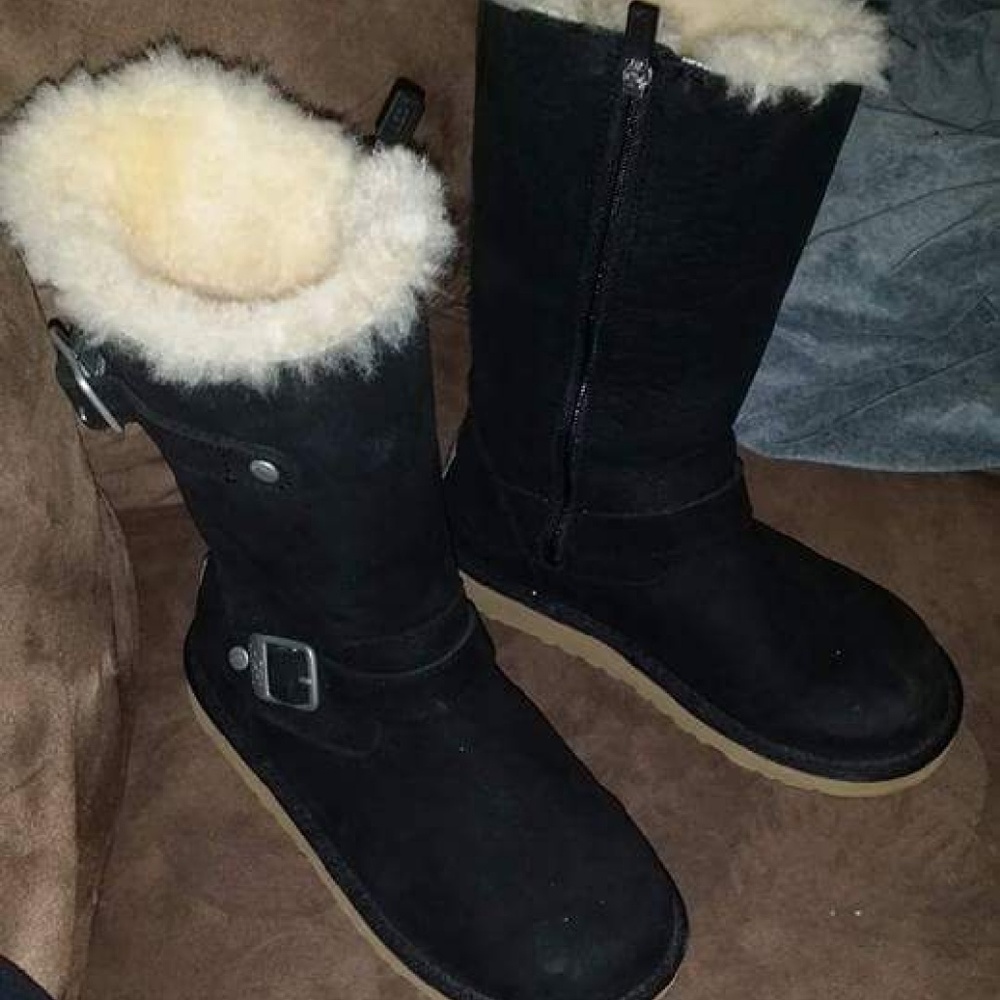 Two pair of Child size 2 uggs