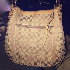 Classic Coach Logo Hobo Bag!