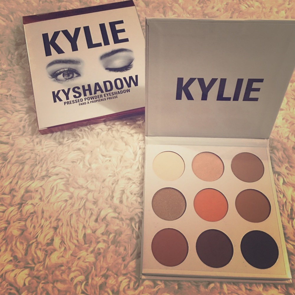 Kylie cosmetics Kyshadow Bronze palette