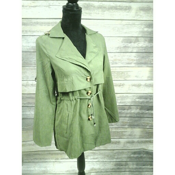 Sold Olive Trench Coat - Picture 5 of 8