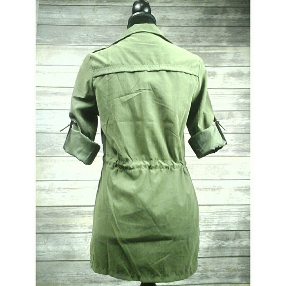 Sold Olive Trench Coat - Picture 7 of 8