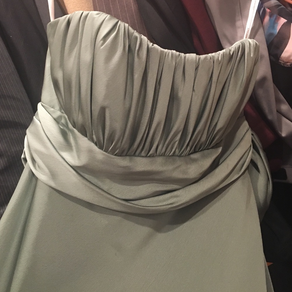 Size 4 Seafoam green sleeveless dress