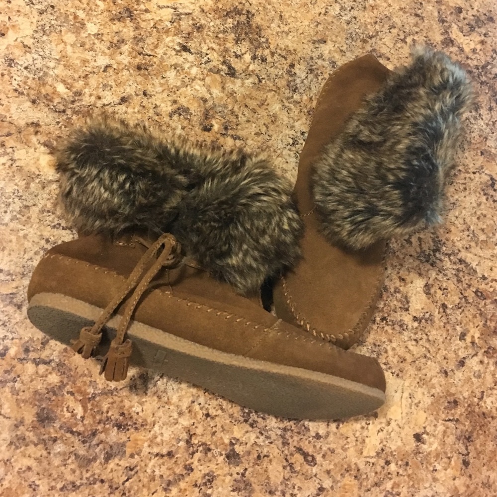 Minnetonka Fur Ankle Boots