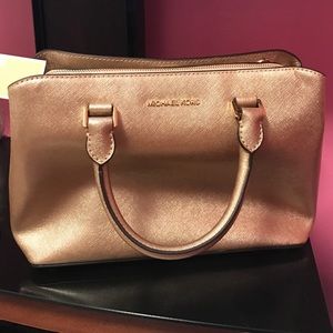 Michael Kors purse/handbag