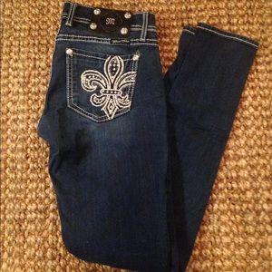 Miss me jeggings size 27x 30