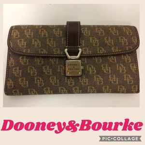 Dooney&Bourke Brown Wallet