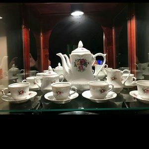 Meet your Posher, Khalida