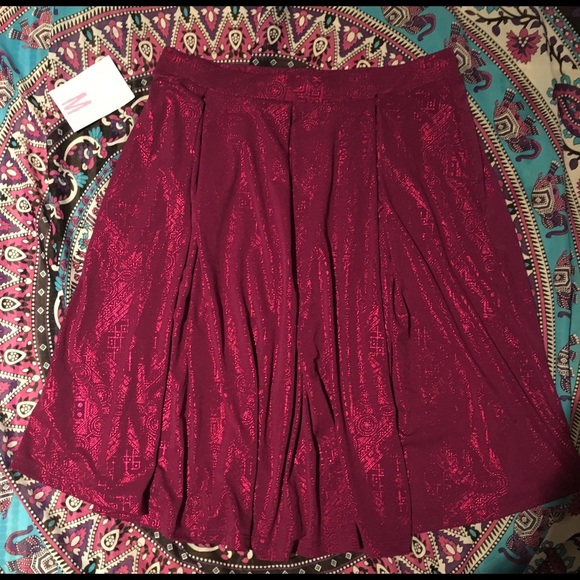 Lularoe Madison elegant collection - Picture 1 of 3
