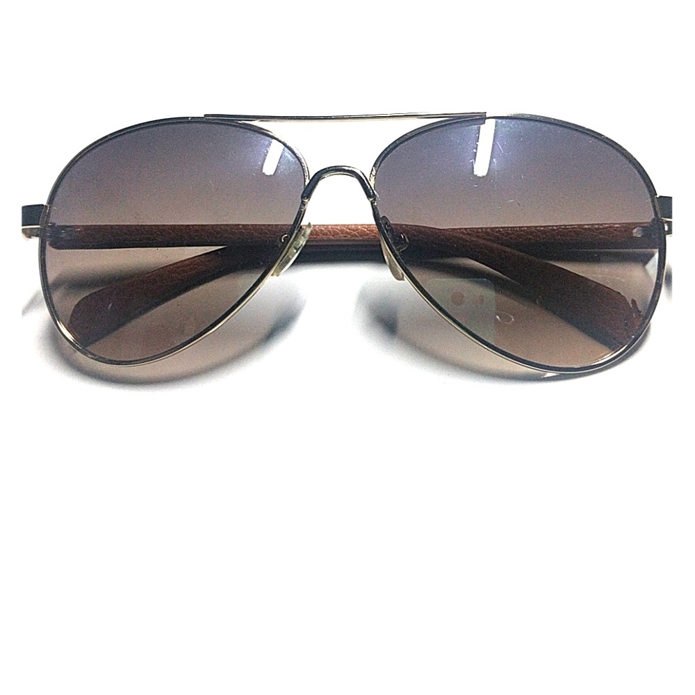 Aviator sunglasses*