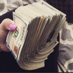 Meet your Posher, Alisia