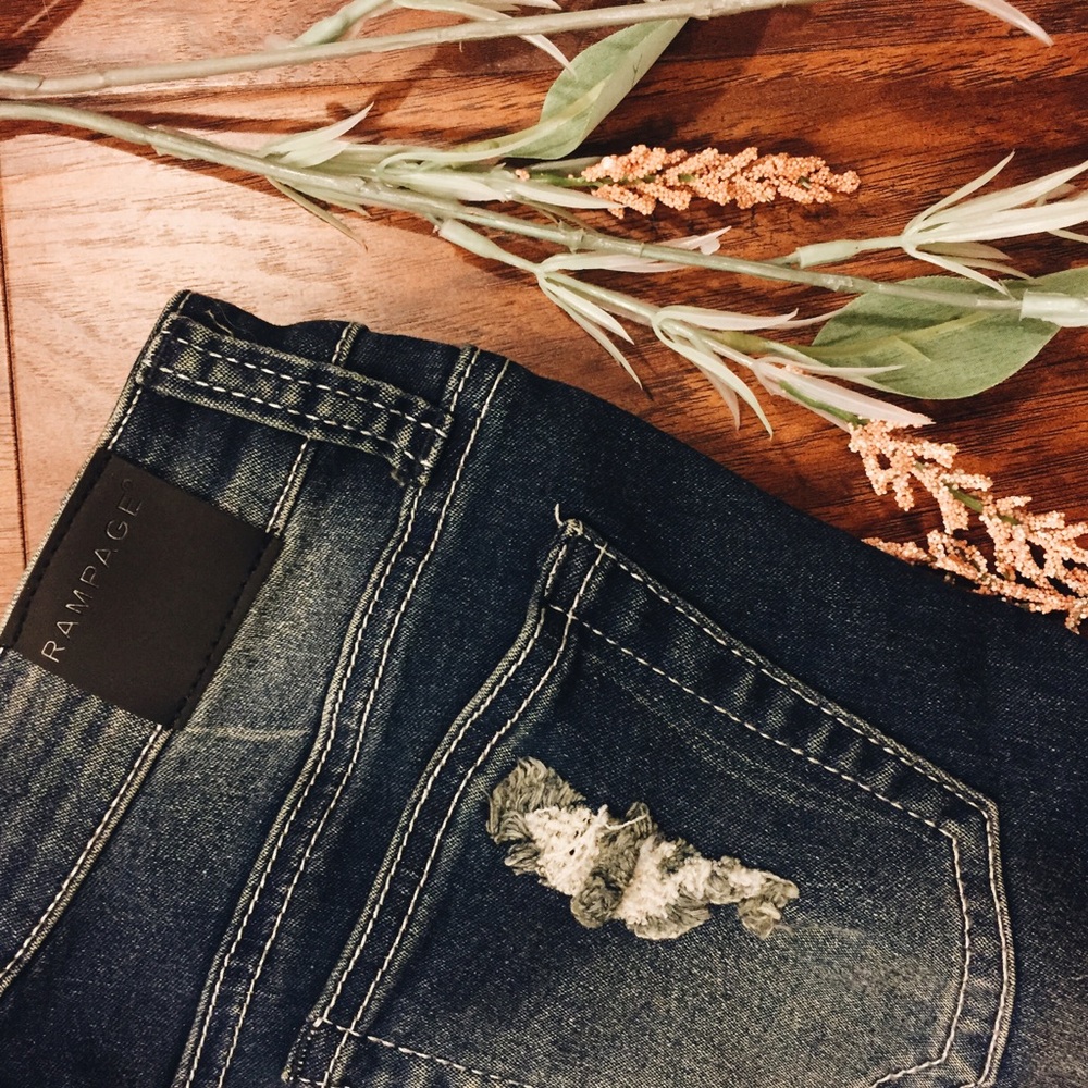 NWOT Rampage Distressed Jeans