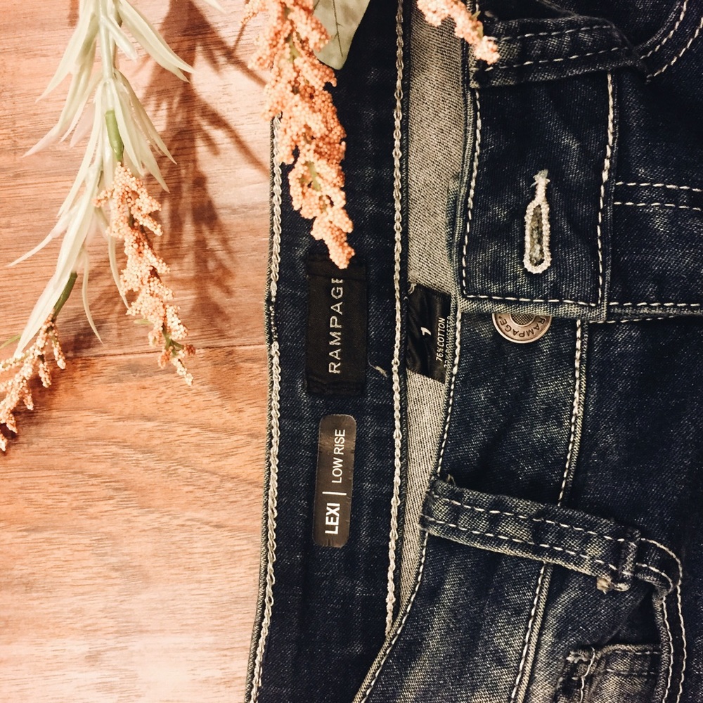 NWOT Rampage Distressed Jeans - Picture 2 of 3