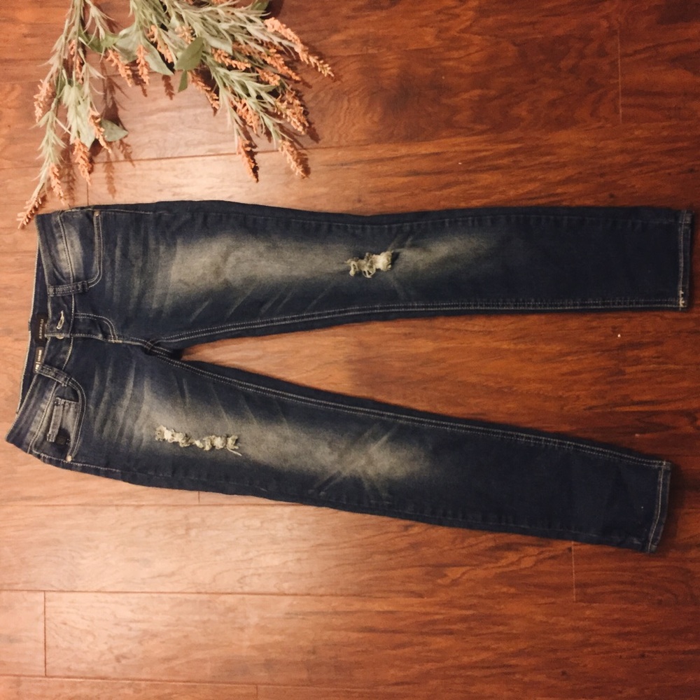NWOT Rampage Distressed Jeans - Picture 3 of 3