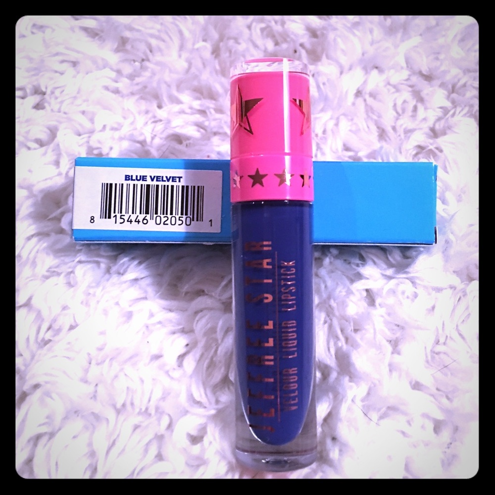Jeffree Star liquid lipstick in Blue Velvet