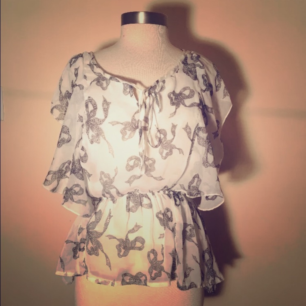 Forever 21 Bow Blouse L