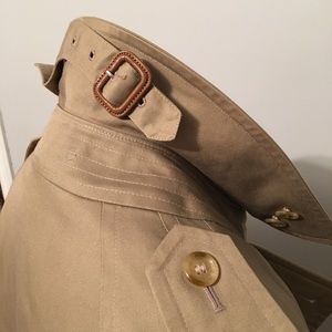 vintage burberry trench coat buttons