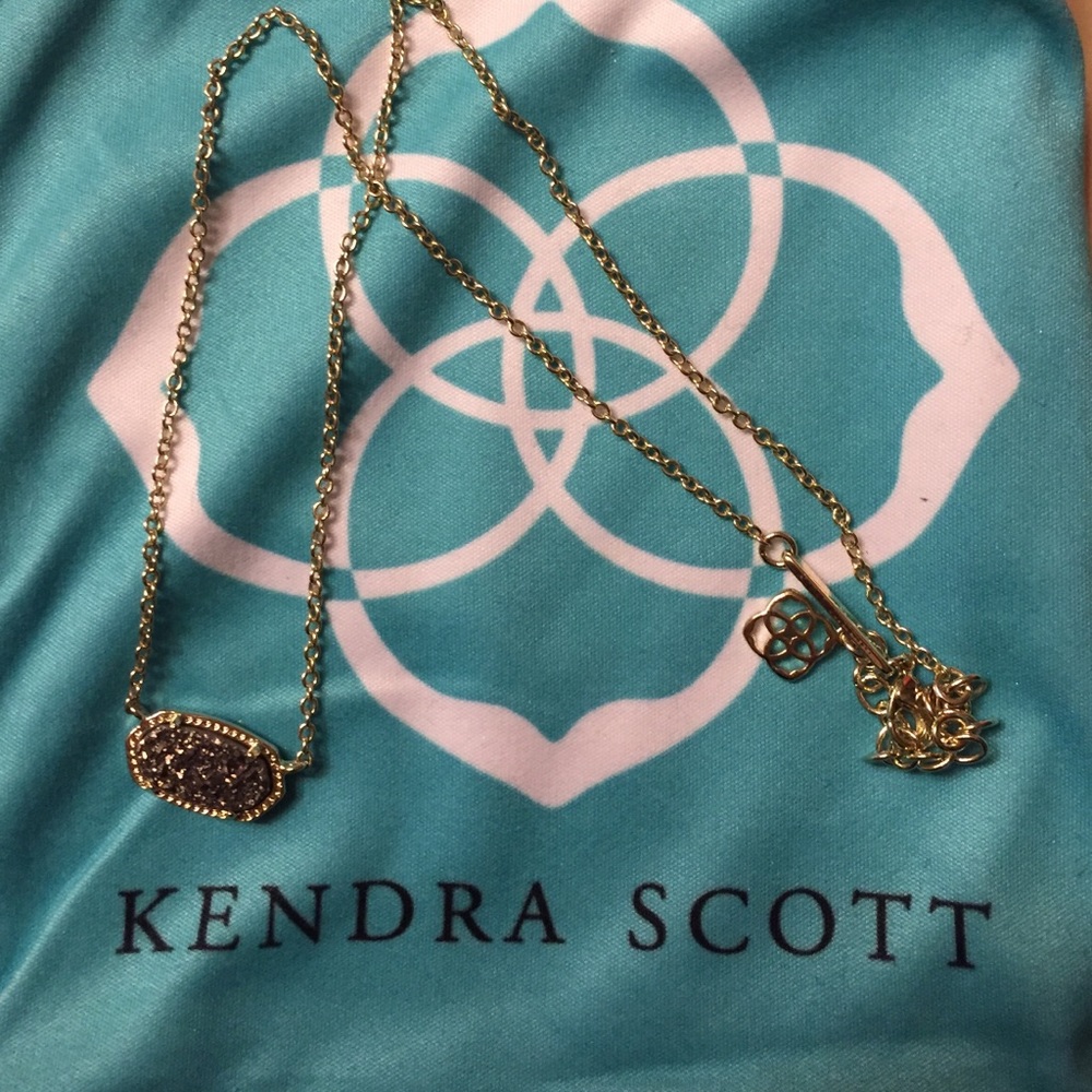 Kendra Scott Elisa gold pendant