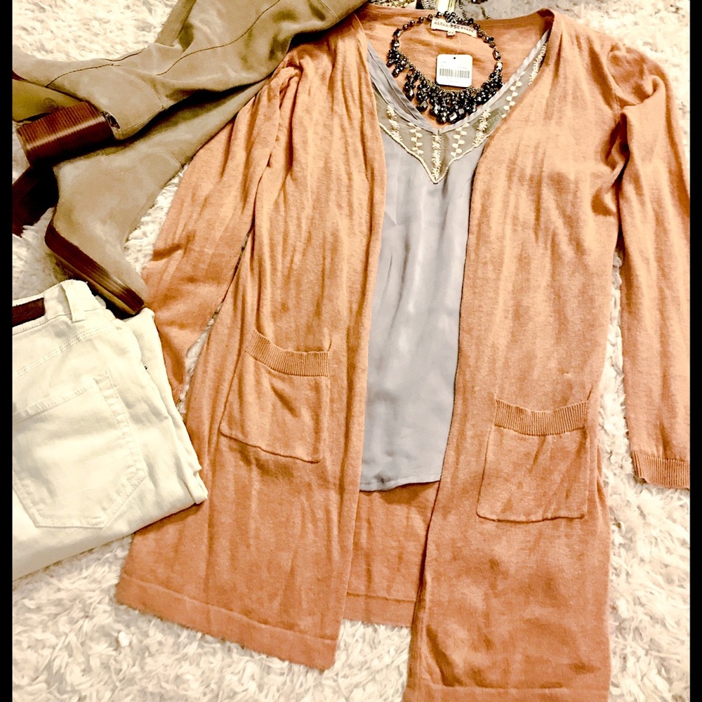 Beautiful Altar'd State "NWT" lightweight Cardigan