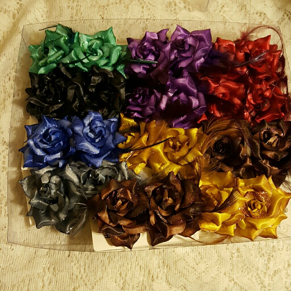 24 pc Rose clips