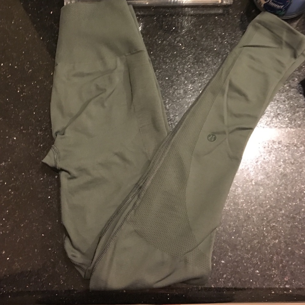 Lululemon olive leggings size 4