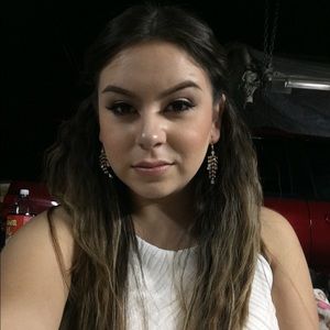 Meet your Posher, Brenda