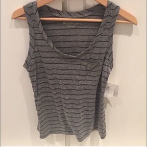 Brand new workout top