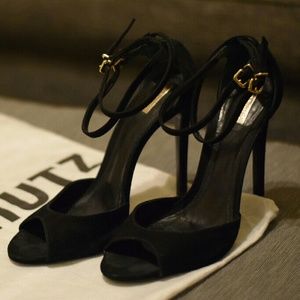 SEXY Schutz Shen heels