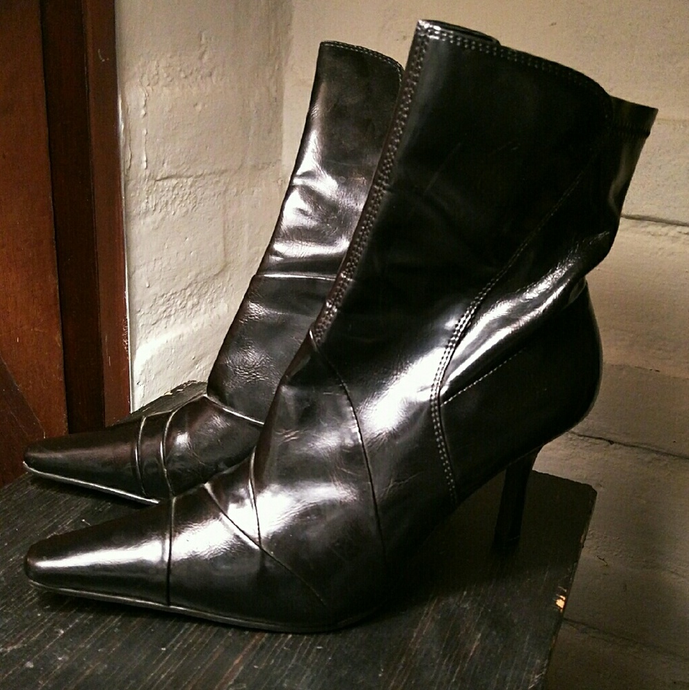 Patent Leather Pumps (stilettos)