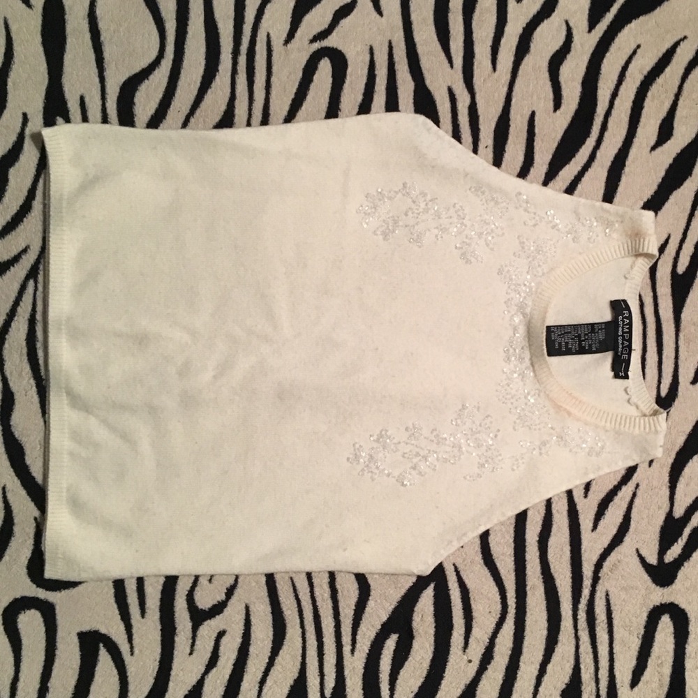 Sweater-beaded tank top