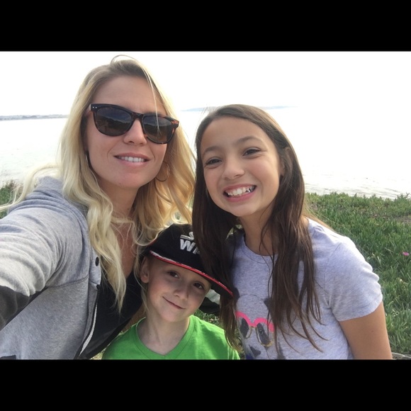 Meet your Posher, Brandy - Picture 2 of 4