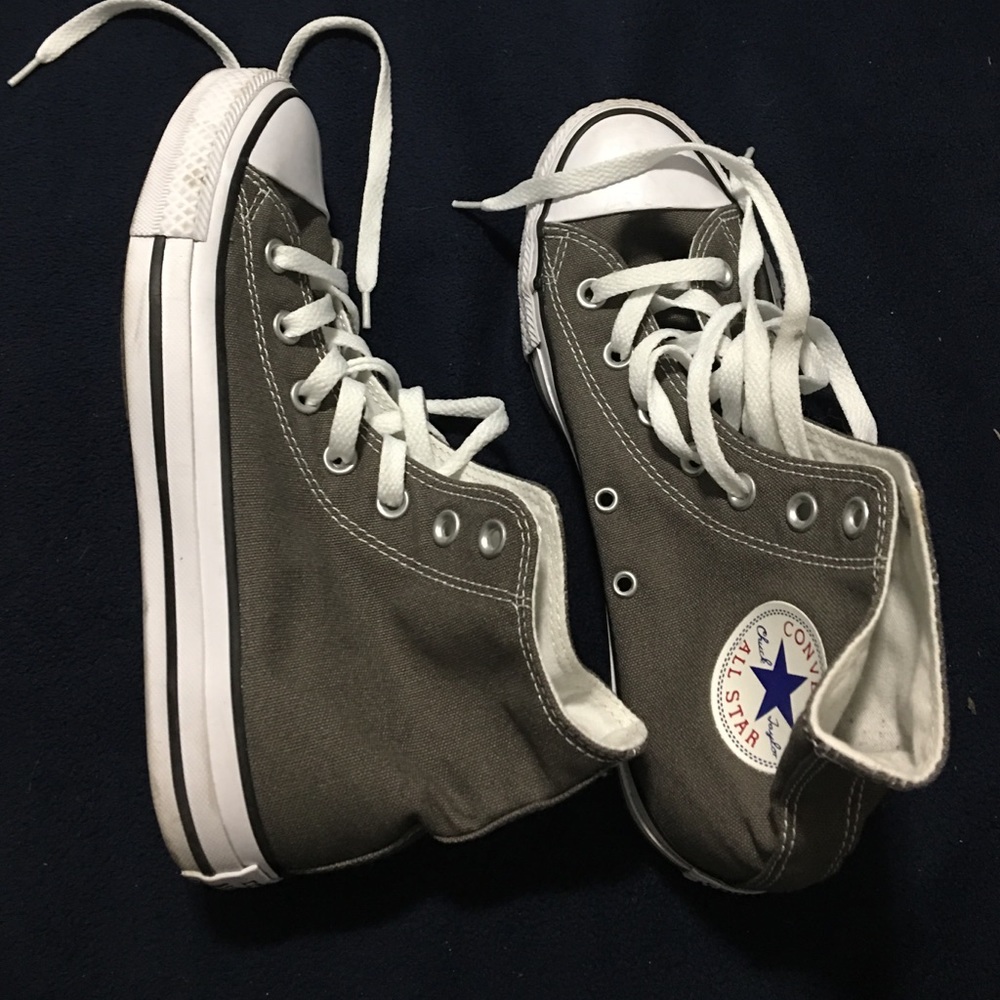 Gray Converse All Star Hightop Size 8 Women