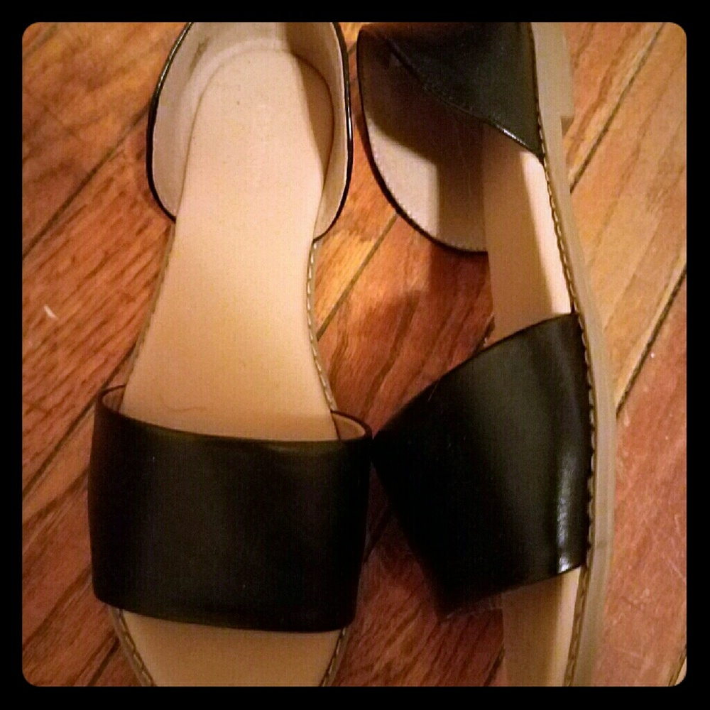 Shoe ( sandal)