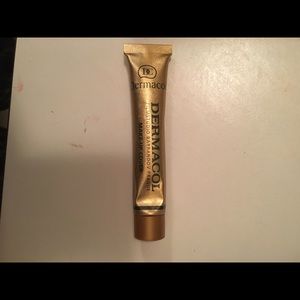 Dermacol Foundation! Intense Full Coverage.