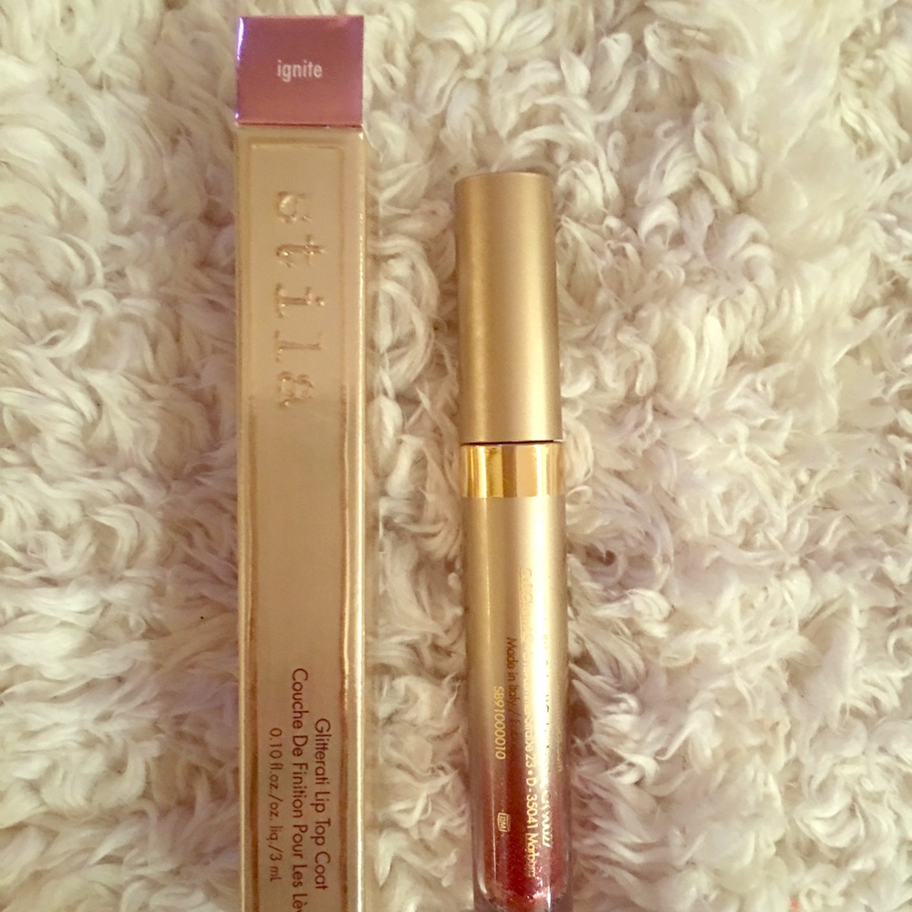 Stila Glitterati lip top coat in Ignite
